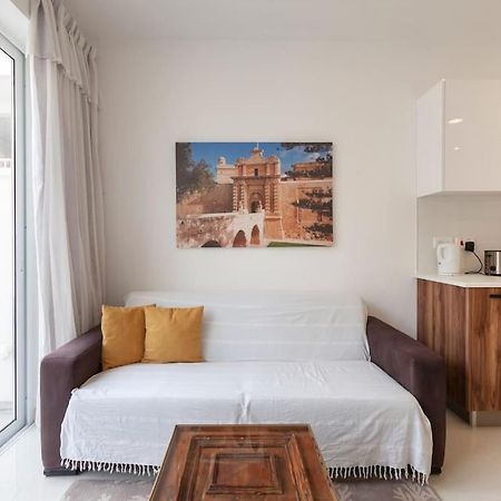 Gzira Comfy Apt With Terrace, 5 Mins To Sliema Ferries By 360 Estates מראה חיצוני תמונה